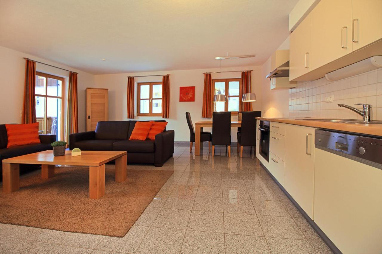 Chalet Zur Rose Lägenhet Berwang Exteriör bild