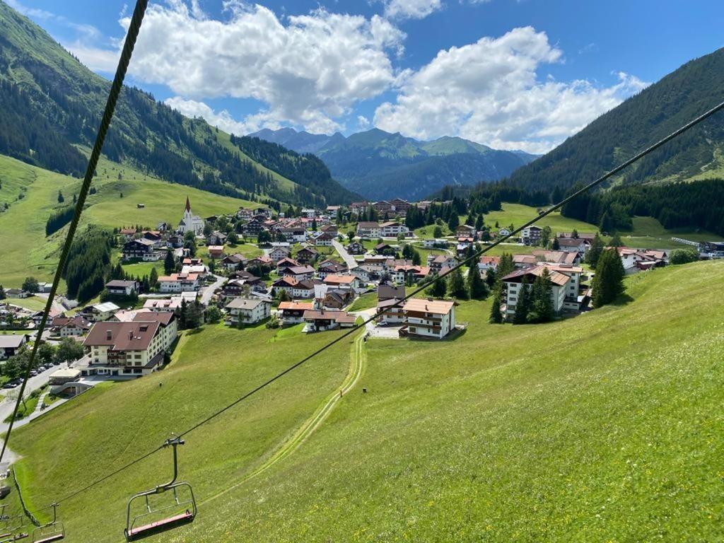 Chalet Zur Rose Lägenhet Berwang Exteriör bild